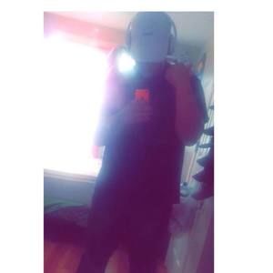 Meet your Posher, Cameron